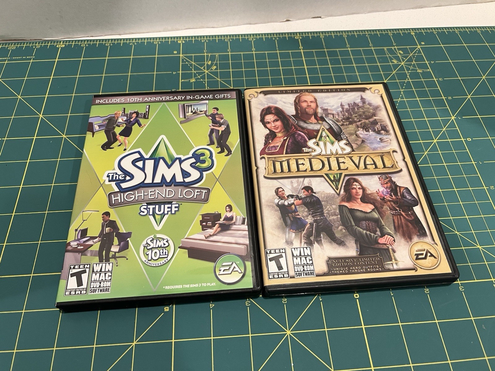 The Sims Medieval Sims 3 Loft Stuff WIN MAC Game 2011 Complete Limited Edition