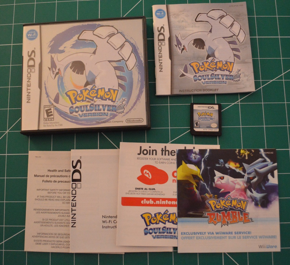 Pokémon SoulSilver (Nintendo DS, 2010) *Adult Owned*
