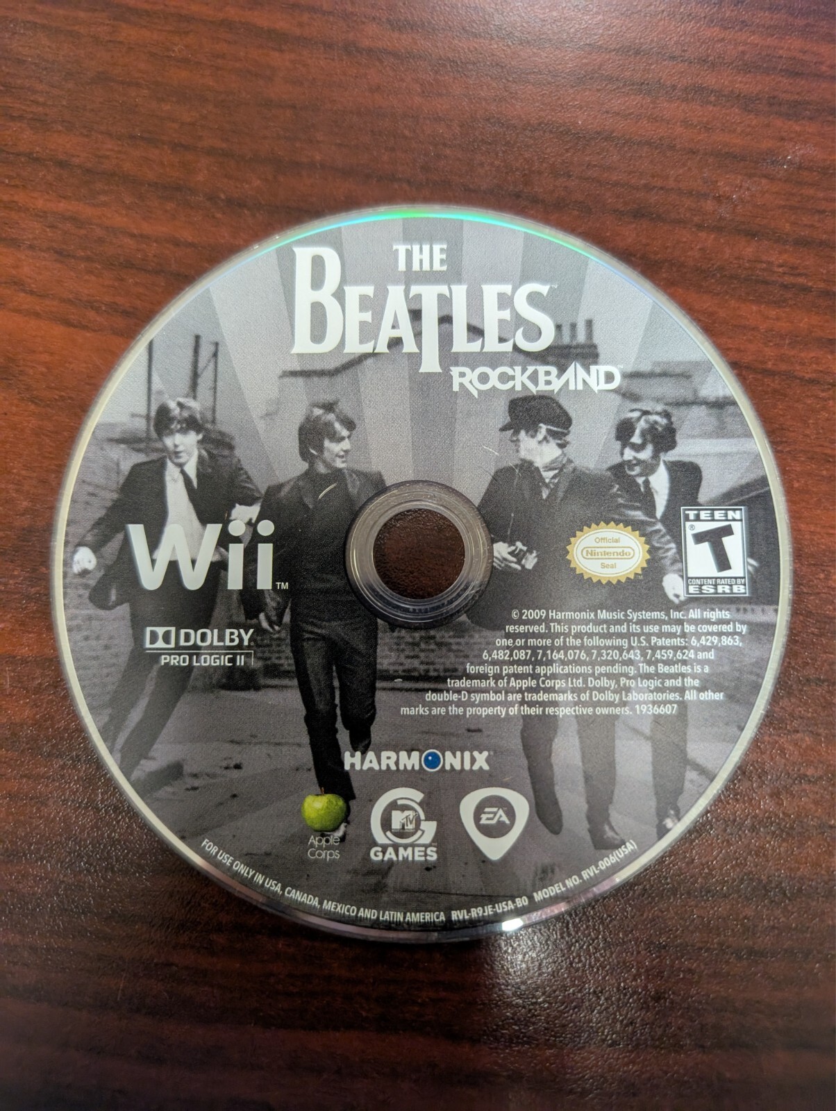 The Beatles: Rock Band (Nintendo Wii, 2009) NO TRACKING – DISC ONLY 3230