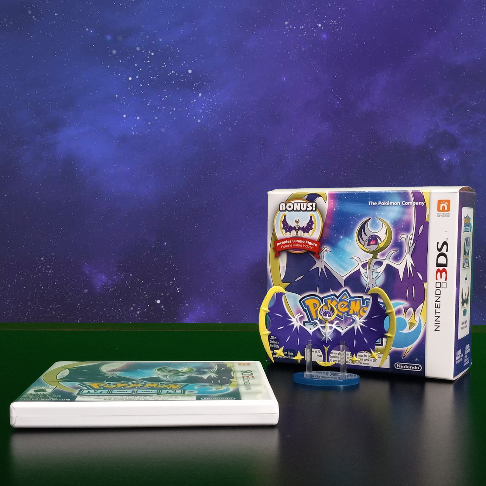 Pokémon Moon with Lunala Figure (Nintendo 3DS, 2016) CIB