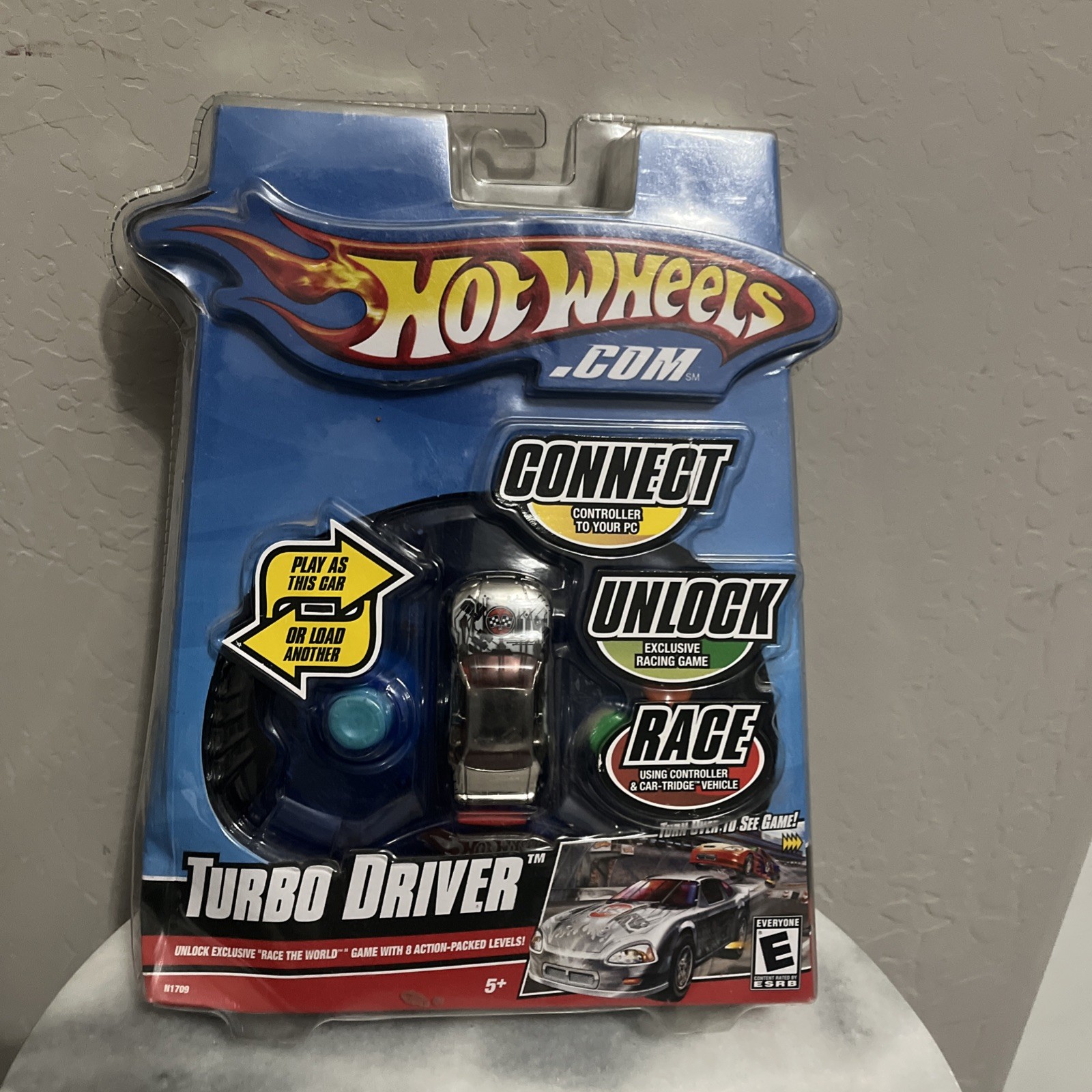 Mattel Hot Wheels Turbo Driver Video Game Controller with Vehicle