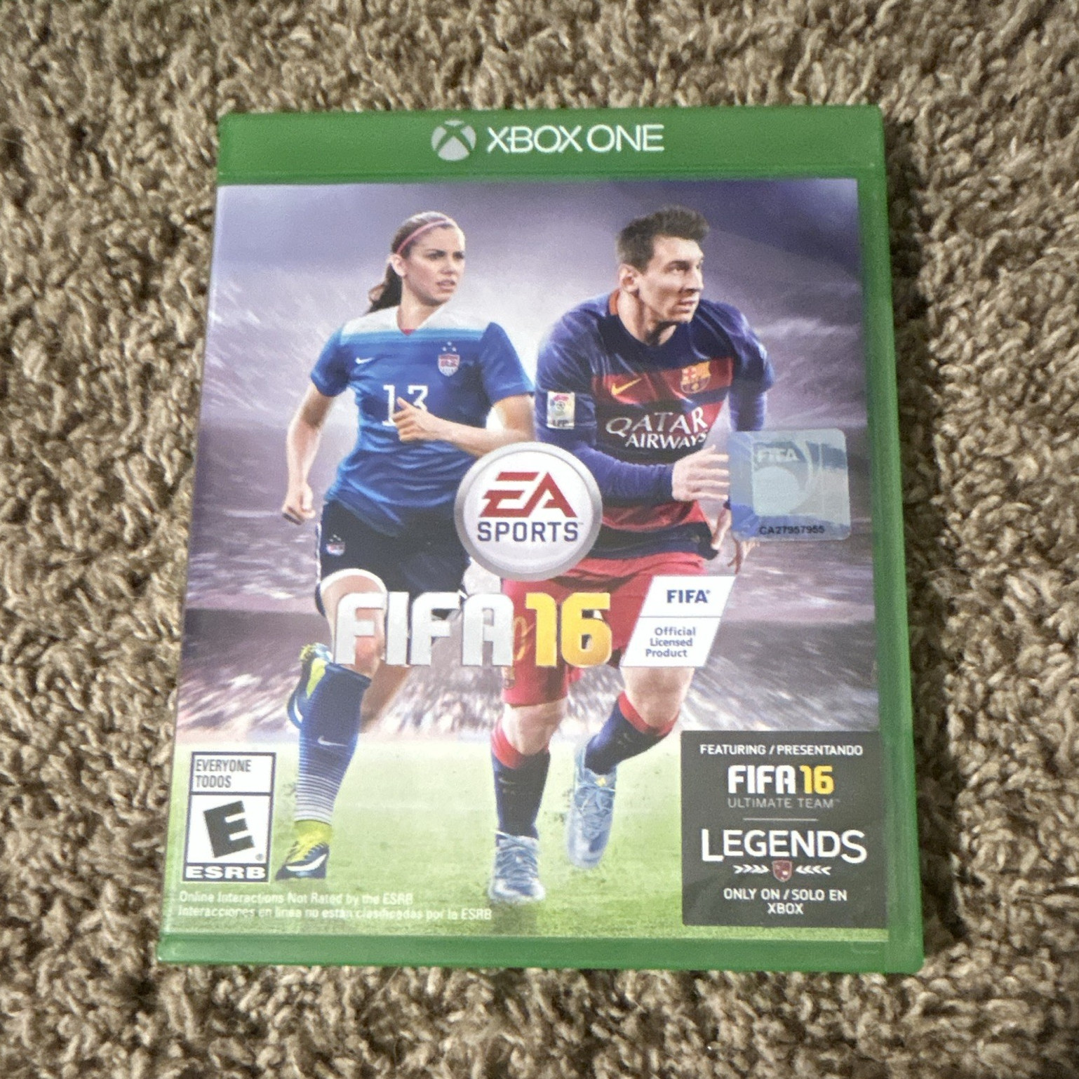 EA Sports FIFA 16 (Xbox One)Complete in Case w/ Insert
